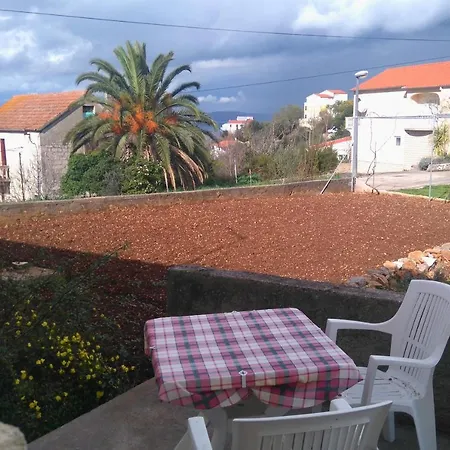 With A Parking Space Sali, Dugi Otok - 8109 アパート *