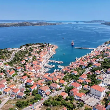 With A Parking Space Sali, Dugi Otok - 8109 * Sali