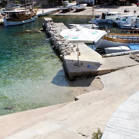 With A Parking Space Sali, Dugi Otok - 8109 *