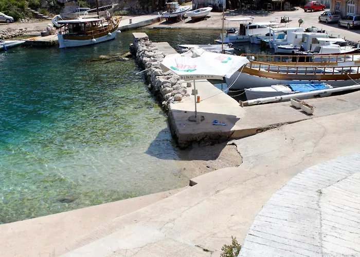 With A Parking Space Sali, Dugi Otok - 8109 *