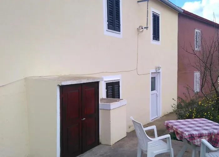 With A Parking Space Sali, Dugi Otok - 8109 *