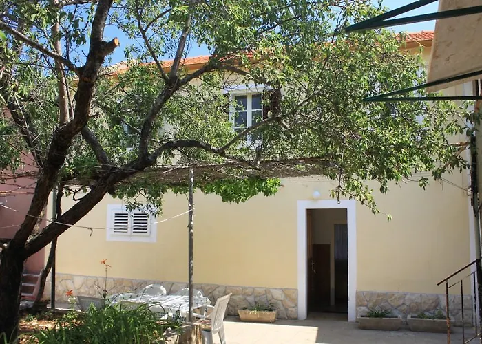 With A Parking Space Sali, Dugi Otok - 8109 * Sali